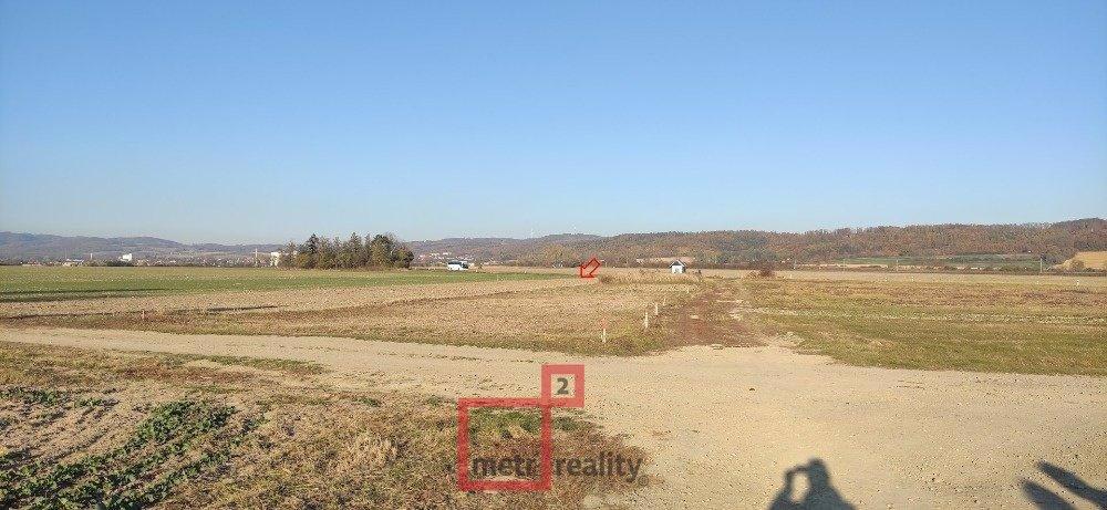 Prodej stavebního pozemku 1607m2 / Štarnov - foto 3