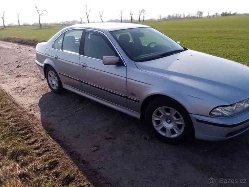 BMW Řada 5 2,0   E39 520i - foto 2