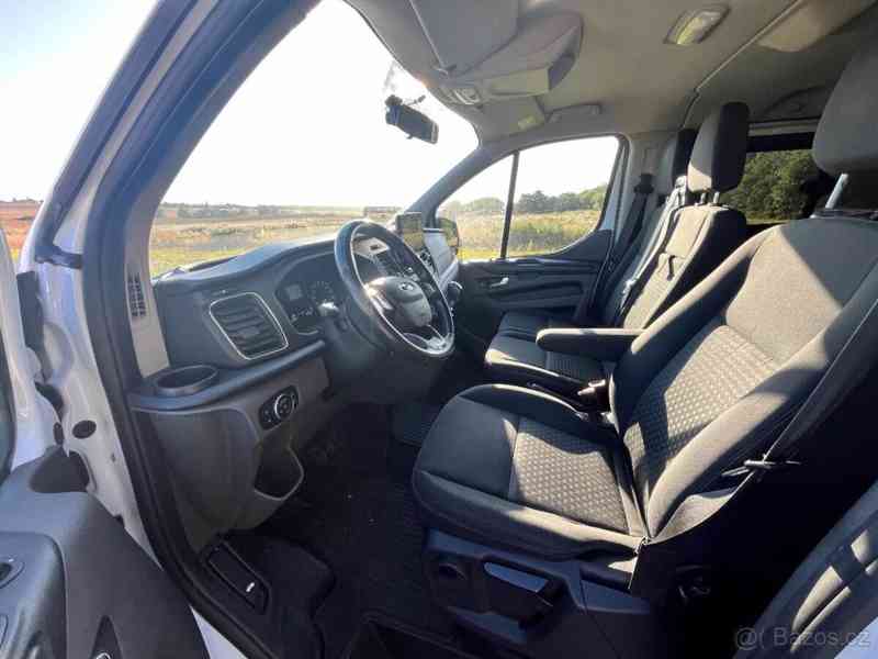 Ford Transit custom 2018 L2H1 125 kw 6 míst - foto 10