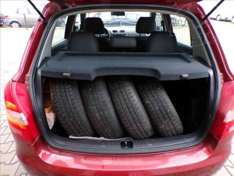 Škoda Fabia 1,4 16V NOVÉ ROZVODY! - foto 9