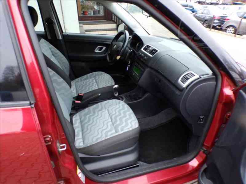 Škoda Fabia 1,4 16V NOVÉ ROZVODY! - foto 11