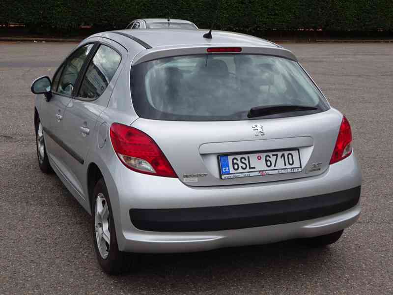 Peugeot 207 1.4i r.v.2010 (50 kw) Koupeno ČR stk:4/2026 - foto 4