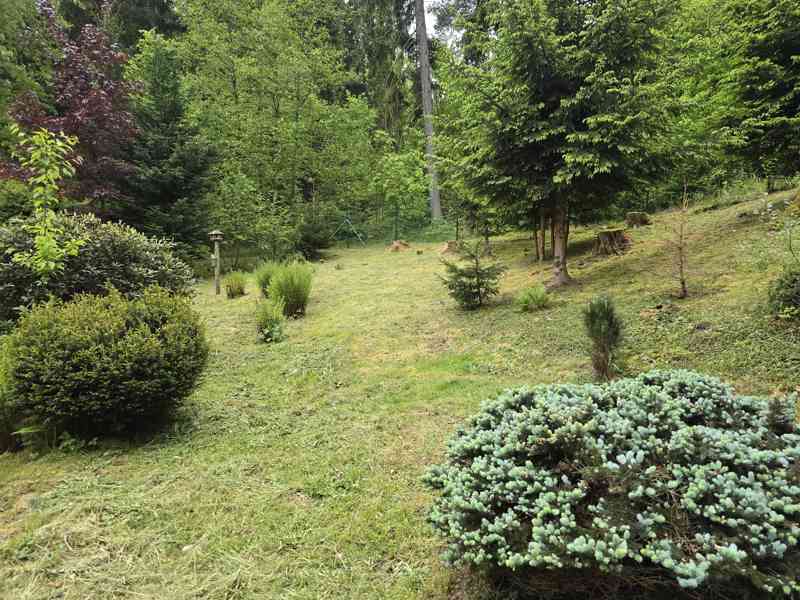 Brigáda na zahradě Psáry u Jesenice 400,-/h - foto 2