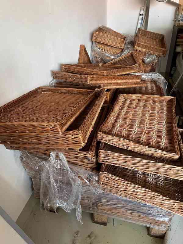 Proutěné koše - podnosy