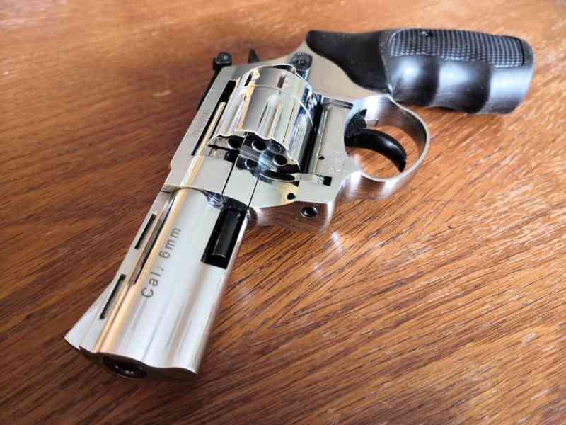 Flobert revolver STREAMER 3" chrom cal.6mm - foto 1