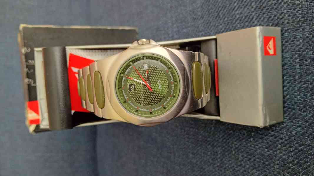 Retro hodinky Quiksilver Greenwich (M008JR) – Y2K / Vintage  - foto 3