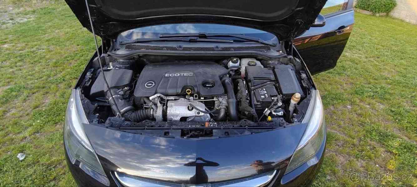 Opel Astra 1,6 J 2016 - foto 4
