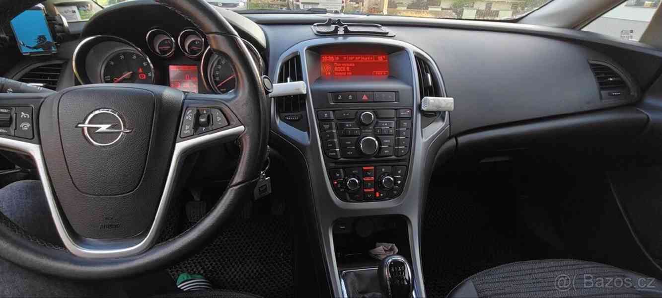 Opel Astra 1,6 J 2016 - foto 5