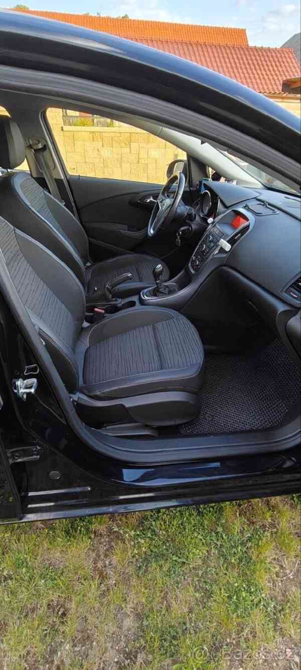 Opel Astra 1,6 J 2016 - foto 6