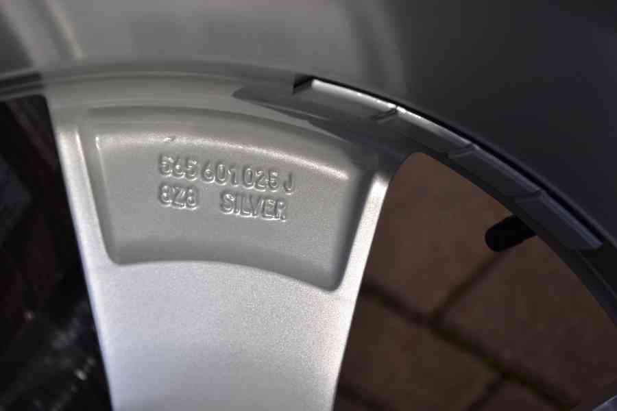 Š.Kodiaq,(2)/VW Tiguan-NOVÁ zimní orig.Alu sada -215/65R17. - foto 13