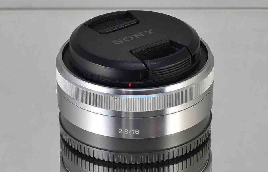 Sony E 16mm f/2,8 OSS **APS-C Pevný, širokoúhlý, E mount* - foto 4