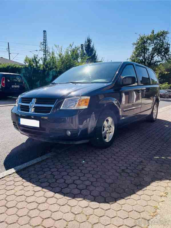 Dodge Grand Caravan 3.8 V6 SXT 7 míst LPG