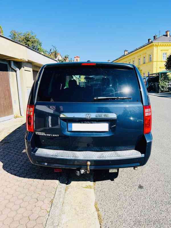 Dodge Grand Caravan 3.8 V6 SXT 7 míst LPG - foto 7