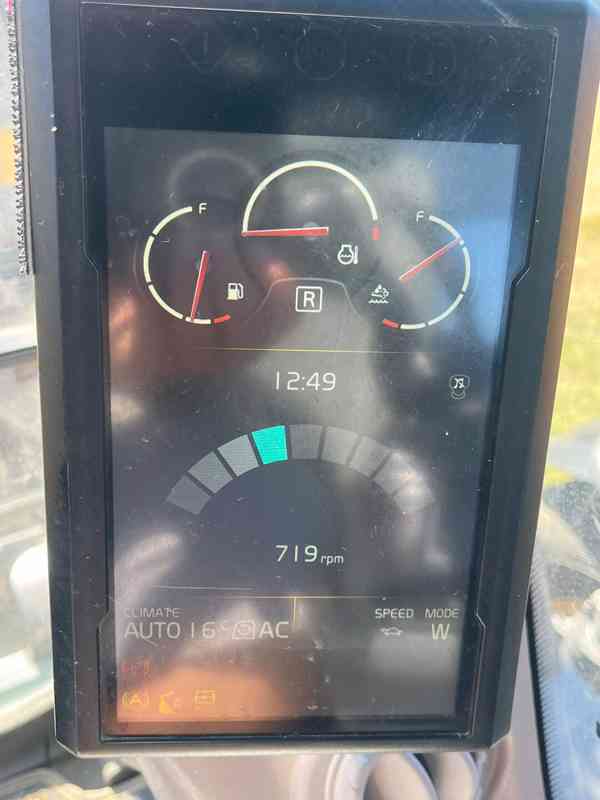 Kolové rypadlo Volvo EW160E (Možnost leasingu) - foto 14