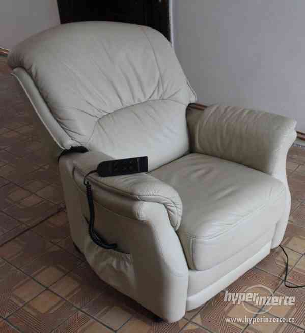 Luxusní značková kožená sedací souprava 3+1+1+1 - foto 15