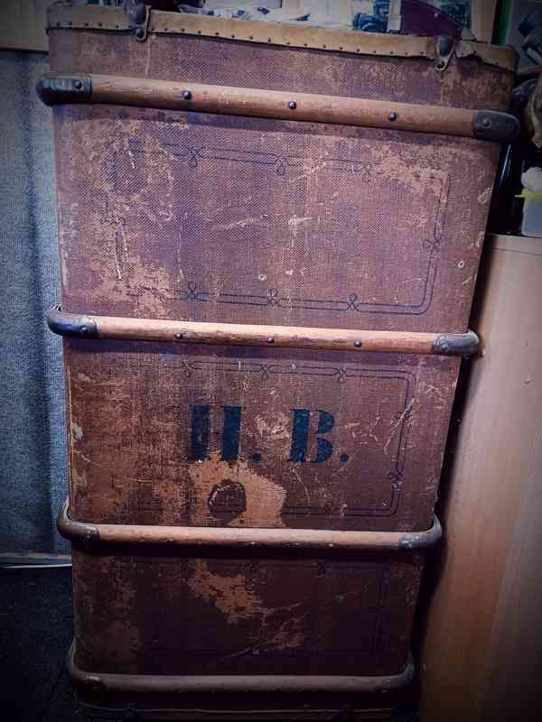 Starožitný cestovní kufr  - foto 5