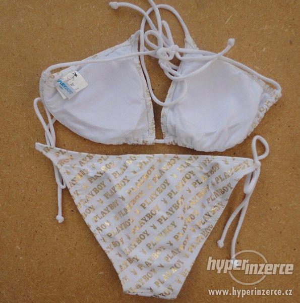 Dámské dvoudílné plavky s nápisy Playboy - bílé - foto 2