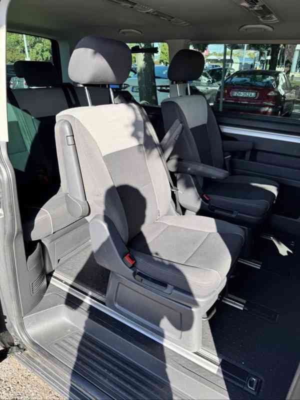 VW Multivan T5.1, 2.0 TDI, 103 kW, 2014, 248xxx km - foto 21