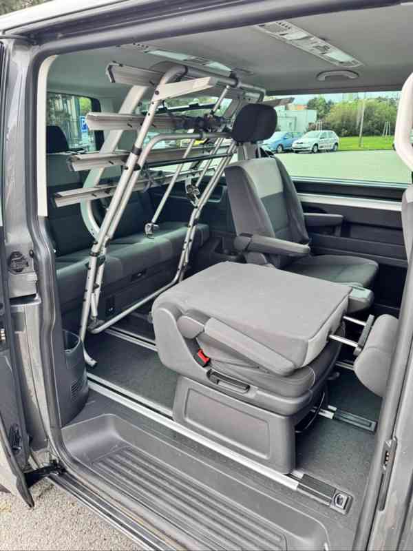 VW Multivan T5.1, 2.0 TDI, 103 kW, 2014, 248xxx km - foto 18