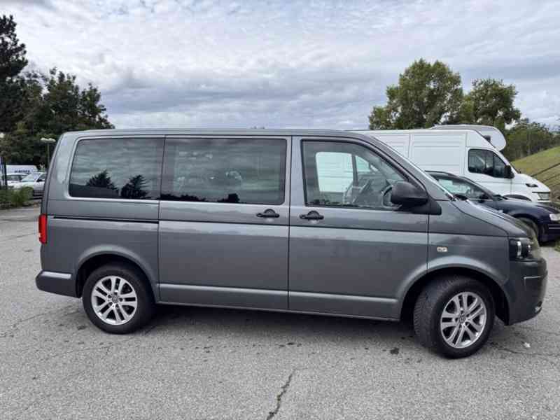 VW Multivan T5.1, 2.0 TDI, 103 kW, 2014, 248xxx km - foto 9
