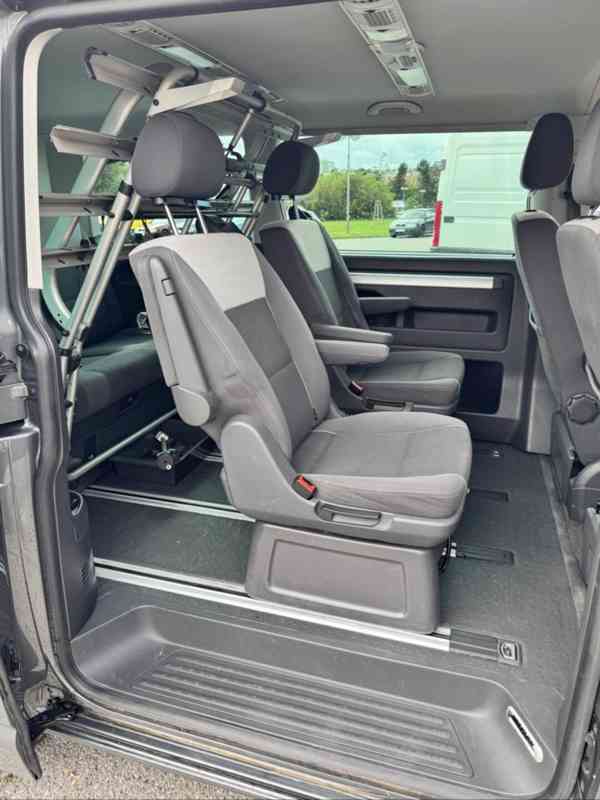 VW Multivan T5.1, 2.0 TDI, 103 kW, 2014, 248xxx km - foto 7