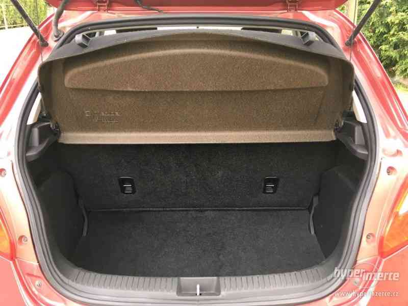 Prodám os. automobil MAZDA 2 - foto 5