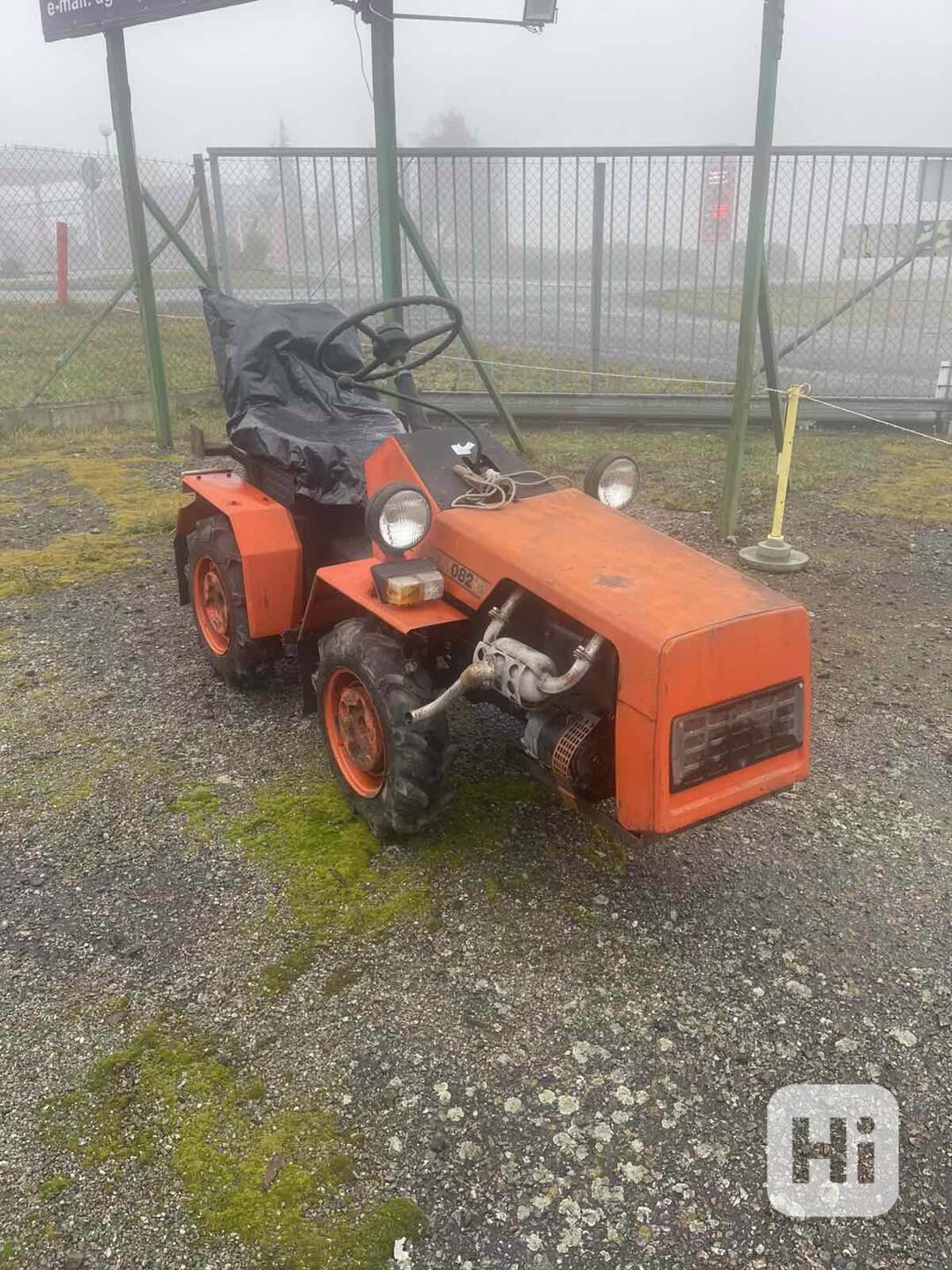 Traktor BELORUS 082 příslušenství  - foto 1