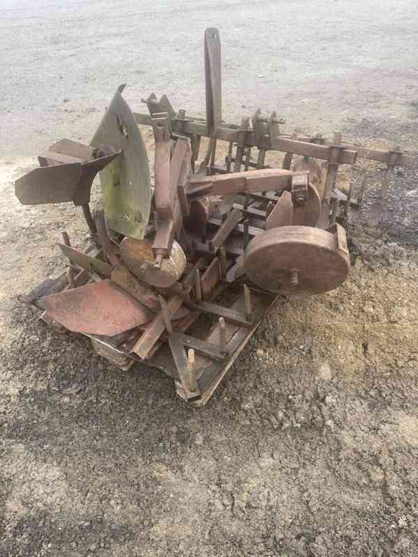 Traktor BELORUS 082 příslušenství  - foto 7