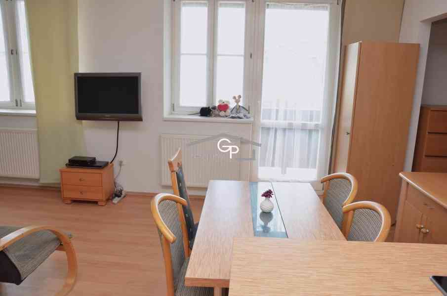Pronájem apartmánu 1+kk (studia) s bal., Lipno nad Vltavou - foto 3