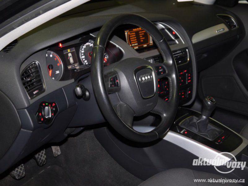 Audi A4 1.8, benzín, rok 2010 - foto 8