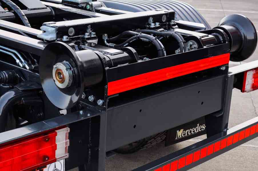 MERCEDES ATEGO 1218 HÁKOVÝ NOSIČ KONTEJNERŮ HYDRAULICKÁ RUKA - foto 30