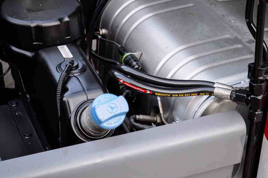 MERCEDES ATEGO 1218 HÁKOVÝ NOSIČ KONTEJNERŮ HYDRAULICKÁ RUKA - foto 110