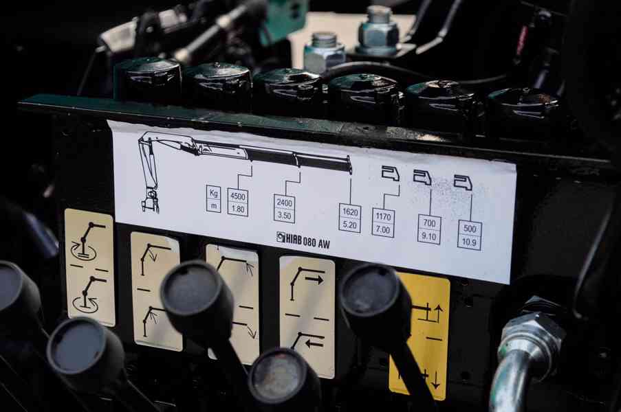 MERCEDES ATEGO 1218 HÁKOVÝ NOSIČ KONTEJNERŮ HYDRAULICKÁ RUKA - foto 45