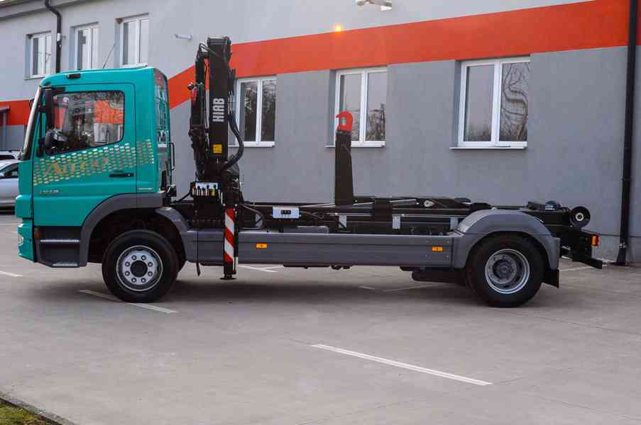 MERCEDES ATEGO 1218 HÁKOVÝ NOSIČ KONTEJNERŮ HYDRAULICKÁ RUKA - foto 4