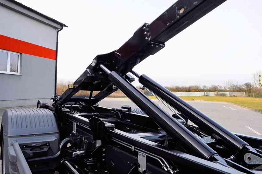 MERCEDES ATEGO 1218 HÁKOVÝ NOSIČ KONTEJNERŮ HYDRAULICKÁ RUKA - foto 88