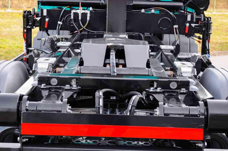 MERCEDES ATEGO 1218 HÁKOVÝ NOSIČ KONTEJNERŮ HYDRAULICKÁ RUKA - foto 21