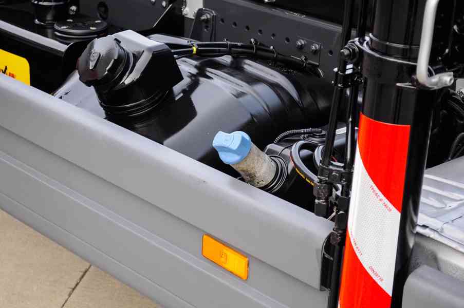 MERCEDES ATEGO 1218 HÁKOVÝ NOSIČ KONTEJNERŮ HYDRAULICKÁ RUKA - foto 13