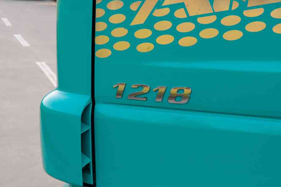 MERCEDES ATEGO 1218 HÁKOVÝ NOSIČ KONTEJNERŮ HYDRAULICKÁ RUKA - foto 52