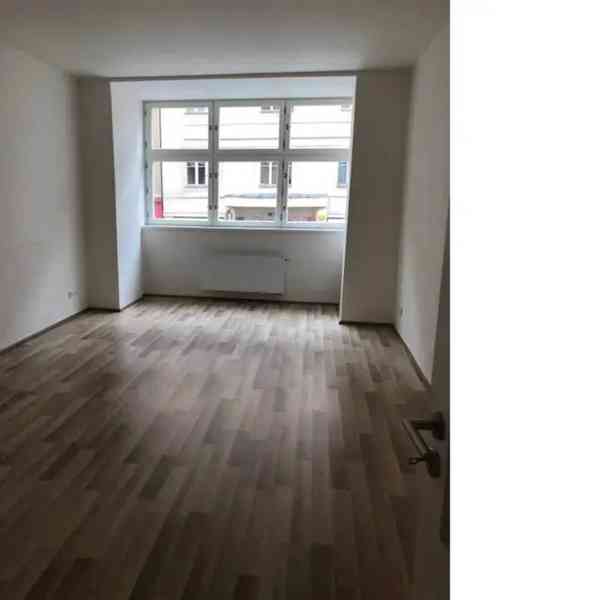 Pronájem bytu 3+1 84 m² - foto 2