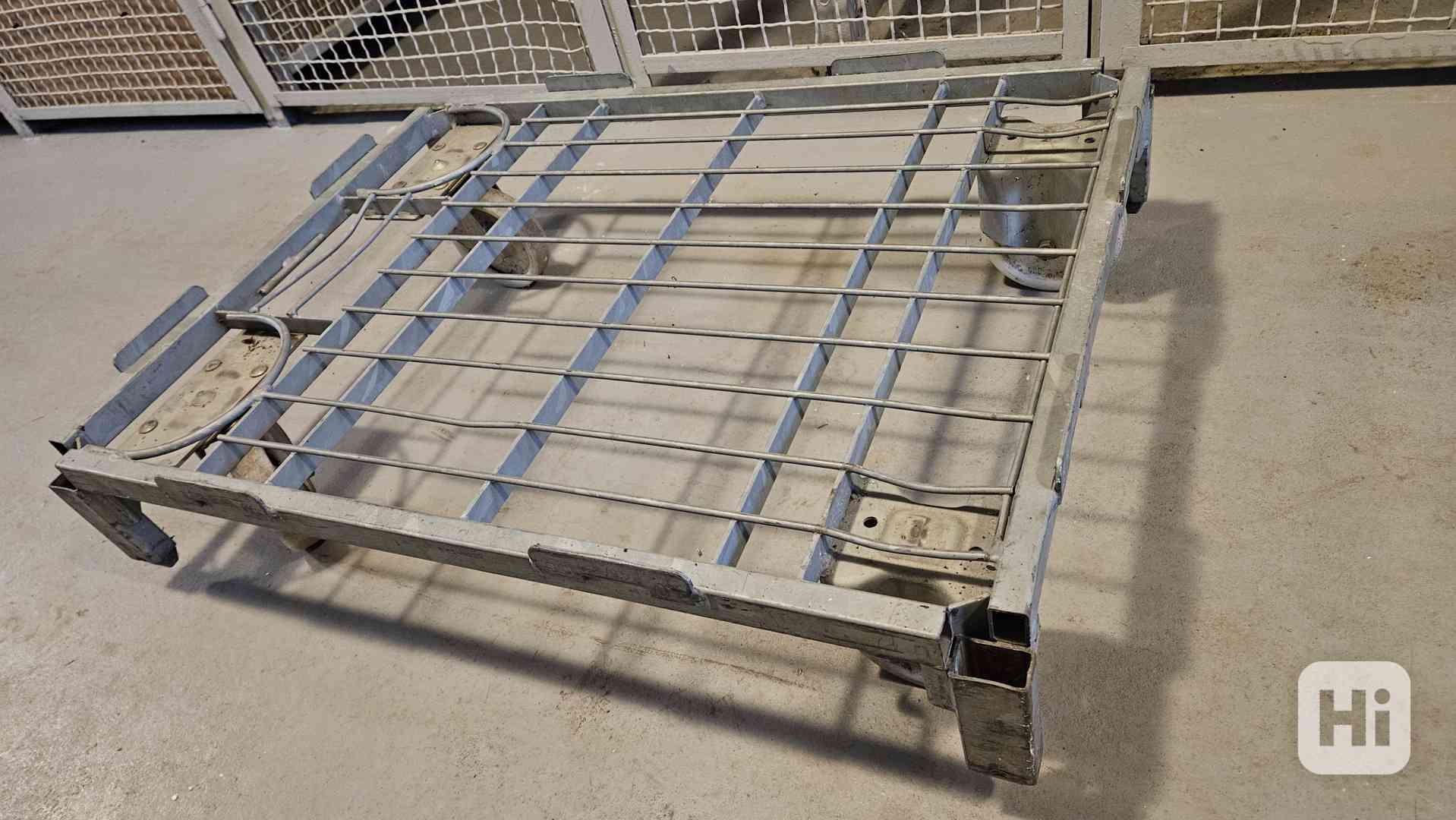 Vozík pod přepravky 800 x 600 ocelový, vysoká nosnost 0,5T  - foto 1