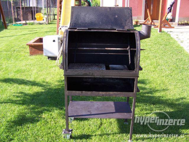 Gril na kýtu - foto 1