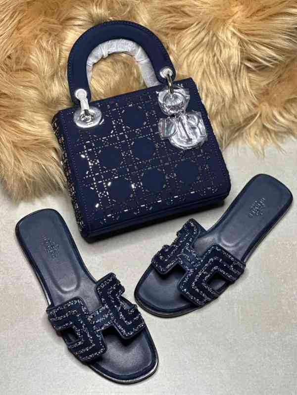 Výprodej náhrdelníků  - foto 2