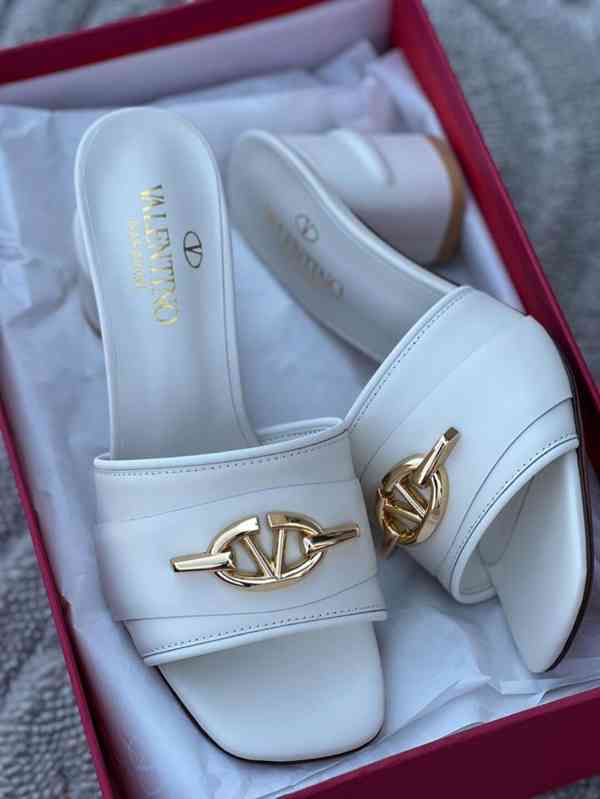 Výprodej náhrdelníků  - foto 6