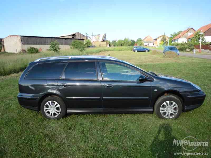 Citroen C5 kombi 2.0 16V,klima,serviska,tažné,DVD - foto 4