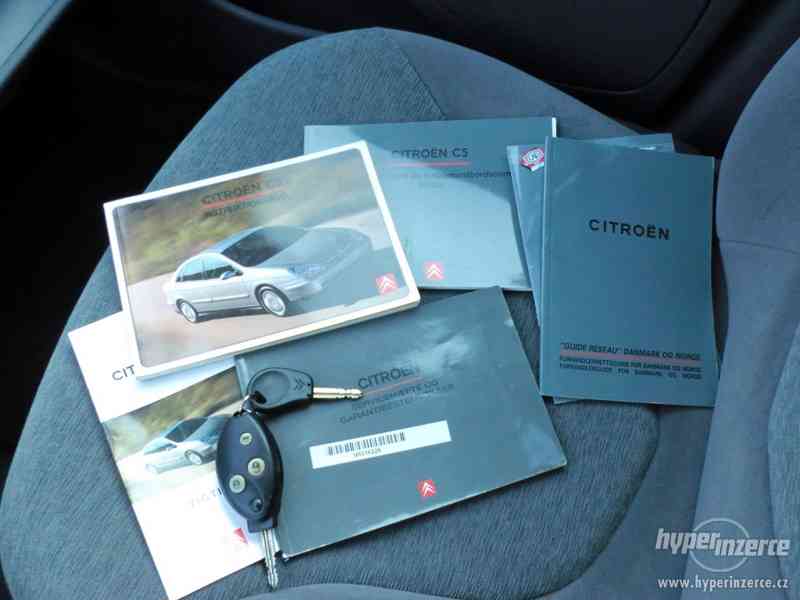 Citroen C5 kombi 2.0 16V,klima,serviska,tažné,DVD - foto 19