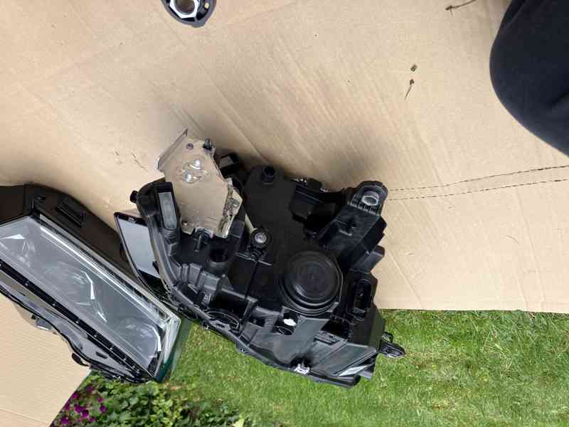 svetlo skoda superb iv 4 led prave leve svetla - foto 8