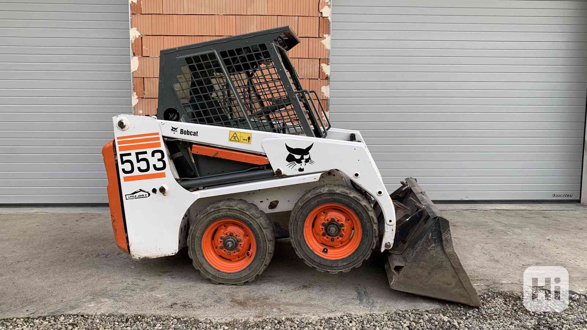 Smykový kolový nakladač BOBCAT 553 - foto 1