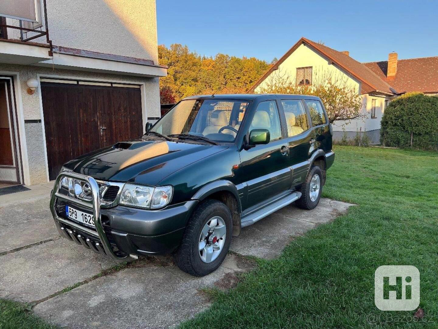 Nissan Terrano 3,0   Nissan Terrano - foto 1