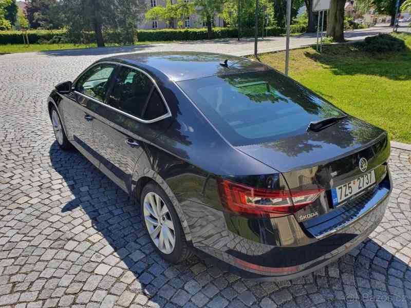 Škoda Superb 2,0   III TDI 110kw manuál STYLE - foto 3