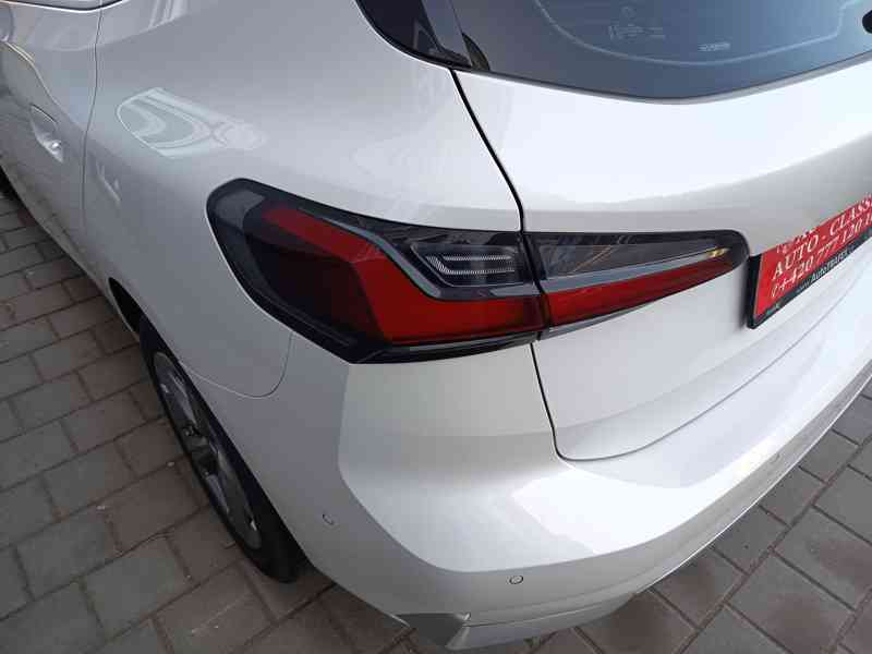 BMW 218d Active Tourer Luxury Line ČR DPH 1.majitel  - foto 13